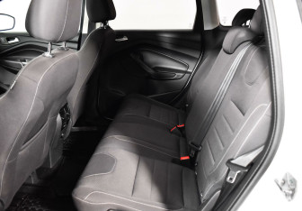 Подержанный автомобиль Ford Kuga 2014 года (11 фото)