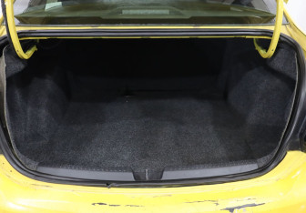 Подержанный автомобиль Volkswagen Polo Sedan 2017 года (19 фото)