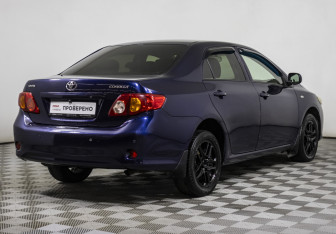 Подержанный автомобиль Toyota Corolla Sedan 2008 года (5 фото)
