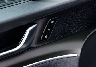 Подержанный автомобиль Kia K5 2021 года (19 фото)