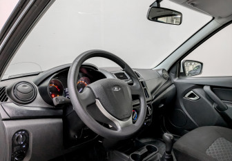 Подержанный автомобиль LADA (ВАЗ) Granta Sedan 2024 года (16 фото)
