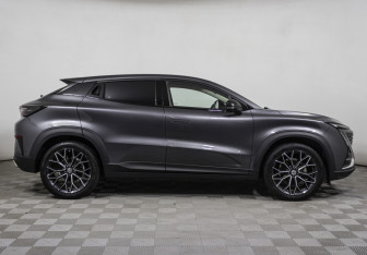 Подержанный автомобиль Changan UNI-T 2023 года (4 фото)
