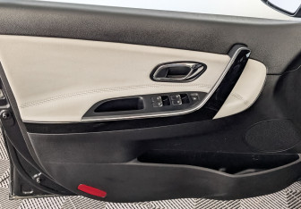 Подержанный автомобиль Kia Ceed Wagon 2017 года (19 фото)