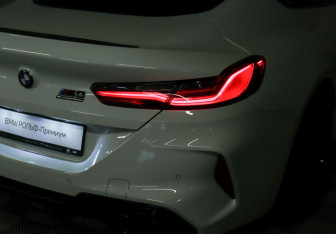Подержанный автомобиль BMW M8 Coupe 2019 года (25 фото)