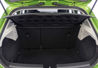 Подержанный автомобиль SEAT Leon Hatchback 2013 года (10 фото)