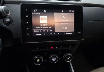 Подержанный автомобиль Renault Arkana 2021 года (13 фото)