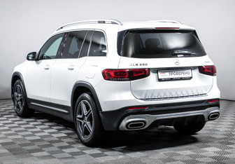Подержанный автомобиль Mercedes-Benz GLB 2020 года (7 фото)