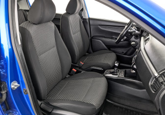 Подержанный автомобиль Kia Rio Hatchback 2019 года (23 фото)