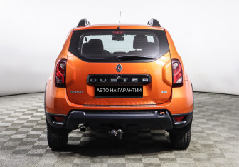 Подержанный автомобиль Renault Duster 2018 года (4 фото)