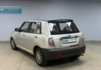 Подержанный автомобиль Lifan Smily 2012 года (7 фото)