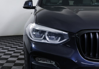 Подержанный автомобиль BMW X4 2019 года (27 фото)