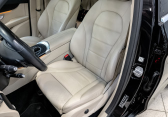 Подержанный автомобиль Mercedes-Benz GLC Coupe 2018 года (20 фото)