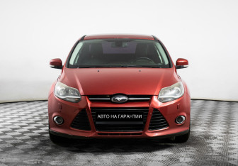 Подержанный автомобиль Ford Focus Sedan 2012 года (2 фото)