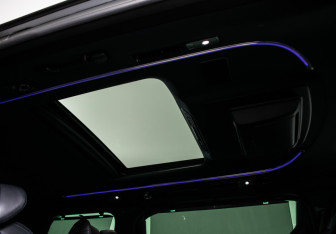 Подержанный автомобиль Toyota Alphard 2019 года (12 фото)