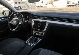 Подержанный автомобиль Volkswagen Passat Wagon 2019 года (11 фото)