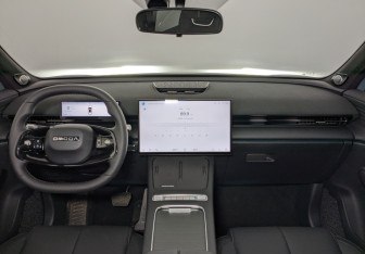 Новый Omoda C7 2025 (10 фото)