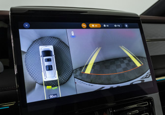 Подержанный автомобиль GAC M8 2023 года (17 фото)