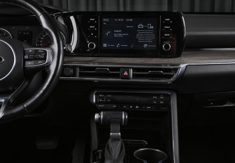 Подержанный автомобиль Kia K5 2020 года (16 фото)