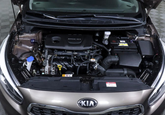 Подержанный автомобиль Kia Ceed Wagon 2017 года (8 фото)