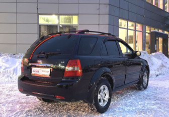 Подержанный автомобиль Kia Sorento 2007 года (6 фото)