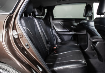 Подержанный автомобиль Toyota Venza 2013 года (9 фото)