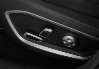 Подержанный автомобиль Geely Tugella 2022 года (16 фото)