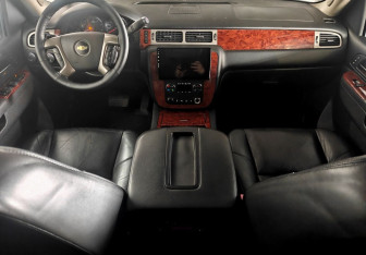 Подержанный автомобиль Chevrolet Tahoe 2012 года (9 фото)