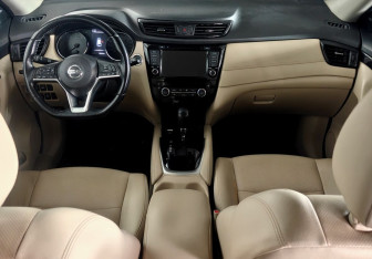 Подержанный автомобиль Nissan X-Trail 2019 года (9 фото)