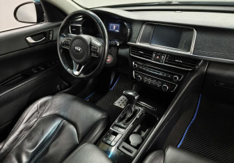 Подержанный автомобиль Kia Optima Sedan 2018 года (10 фото)