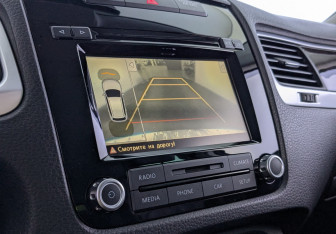 Подержанный автомобиль Volkswagen Touareg 2014 года (18 фото)