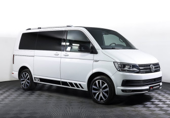 Подержанный автомобиль Volkswagen Multivan 2016 года (3 фото)