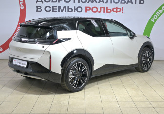 Подержанный автомобиль Zeekr X 2023 года (4 фото)