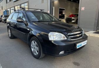 Подержанный автомобиль Chevrolet Lacetti Wagon 2009 года (3 фото)