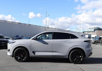 Подержанный автомобиль Changan UNI-K 2023 года (8 фото)