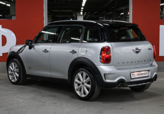 Подержанный автомобиль MINI Countryman 2013 года (7 фото)