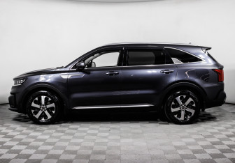 Подержанный автомобиль Kia Sorento 2020 года (8 фото)