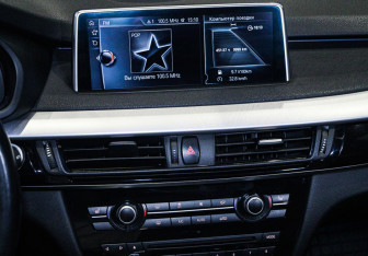 Подержанный автомобиль BMW X5 2017 года (12 фото)