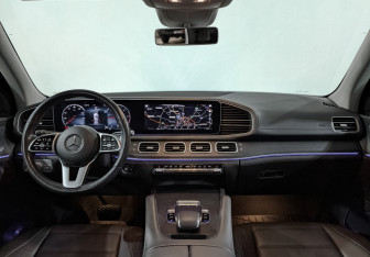 Подержанный автомобиль Mercedes-Benz GLE 2019 года (14 фото)