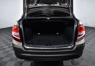 Подержанный автомобиль LADA (ВАЗ) Granta Sedan 2019 года (14 фото)