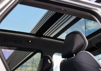 Подержанный автомобиль Geely Atlas 2024 года (11 фото)