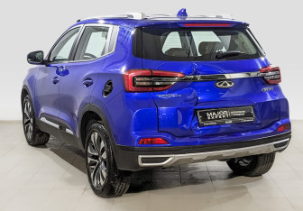 Подержанный автомобиль Chery Tiggo 4 2022 года (7 фото)