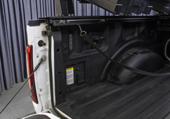 Подержанный автомобиль Ford F-150 2022 года (9 фото)