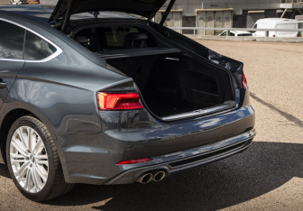 Подержанный автомобиль Audi A5 Liftback 2017 года (22 фото)