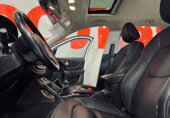 Подержанный автомобиль FAW Besturn X40 2019 года (10 фото)