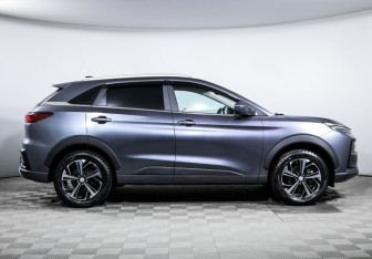 Подержанный автомобиль JAC JS6 2023 года (4 фото)