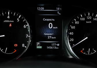 Подержанный автомобиль Nissan Qashqai 2014 года (11 фото)