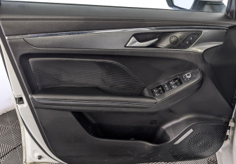 Подержанный автомобиль Haval Jolion 2023 года (19 фото)