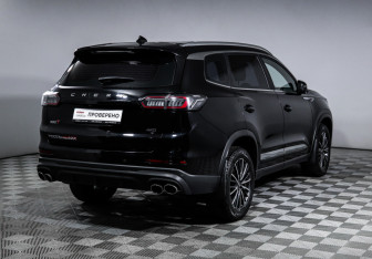 Подержанный автомобиль Chery Tiggo 8 Pro Max 2023 года (5 фото)