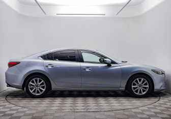 Подержанный автомобиль Mazda 6 Sedan 2017 года (6 фото)