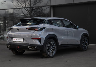 Подержанный автомобиль Changan UNI-T 2024 года (5 фото)